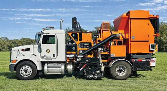 2022 Peterbilt 337 Grinding Truck