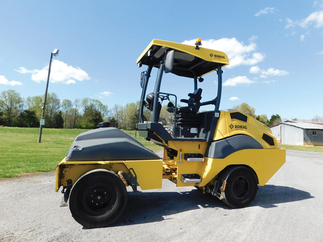 2023 Bomag BW11RH pneumatic roller