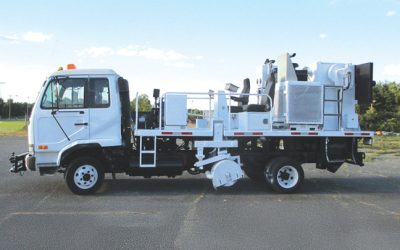 2000 UD MRL Saw/Removal Truck